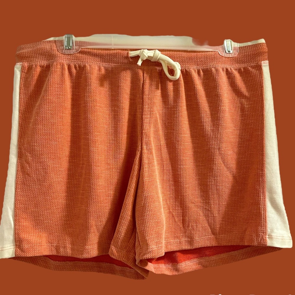 XL shorts